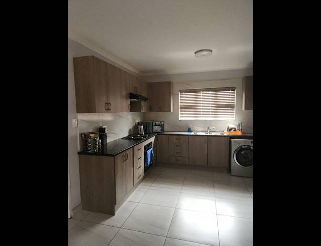 3 BEDROOM PROPERTY TO RENT IN ROBERTSHAM